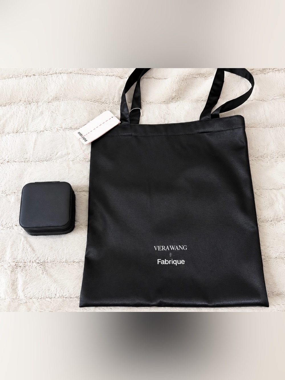 Vera Wang Black Fabrique Logo Satin Tote & Travel Jewelry Box